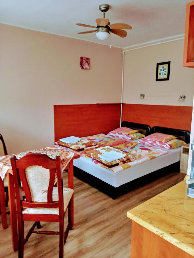 Liza Apartman Gyula Zewnętrze zdjęcie